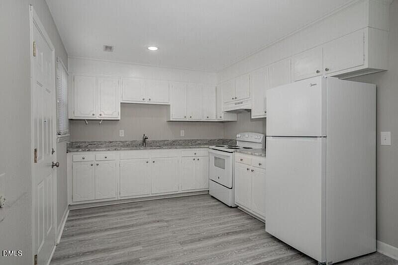 1st image of 1322 Maple St