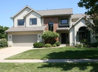 405 Sauk Creek Dr, Madison, WI 53717