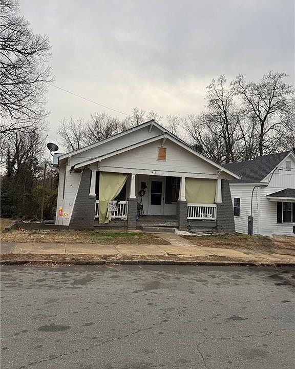 1st image of 1416 E 23rd St