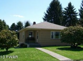 120 Center St, Waymart, PA 18472