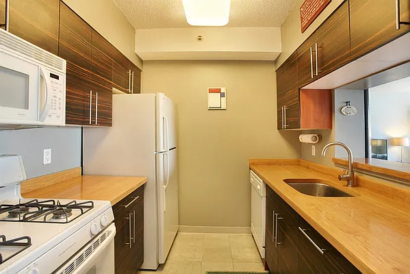 Sold by Corcoran | media 2