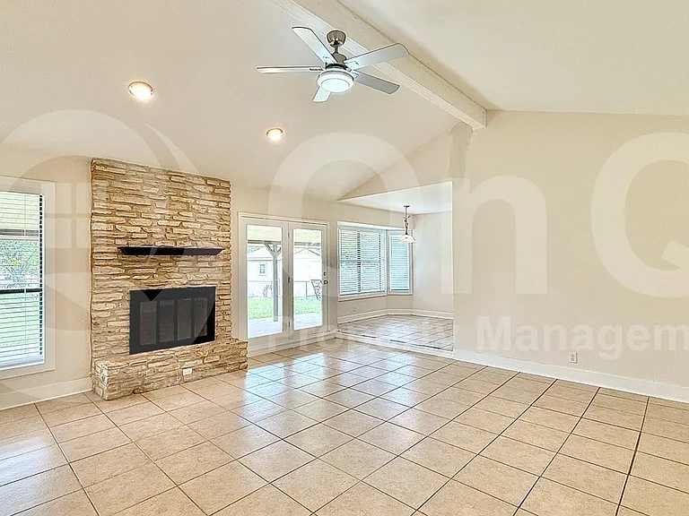 509 Greenway Dr — Photo 7