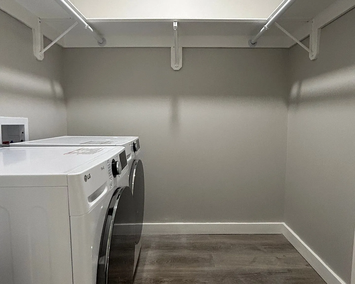Austin Manor Apartments — Photo 3