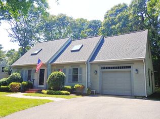 9 Rainbow Dr, Centerville, MA 02632
