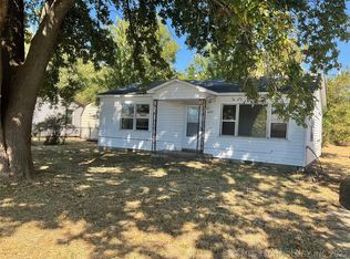 329 SW Graham Ct, Pryor, OK 74361