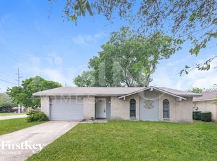 1738 Dell Oak Dr, Garland, TX 75040