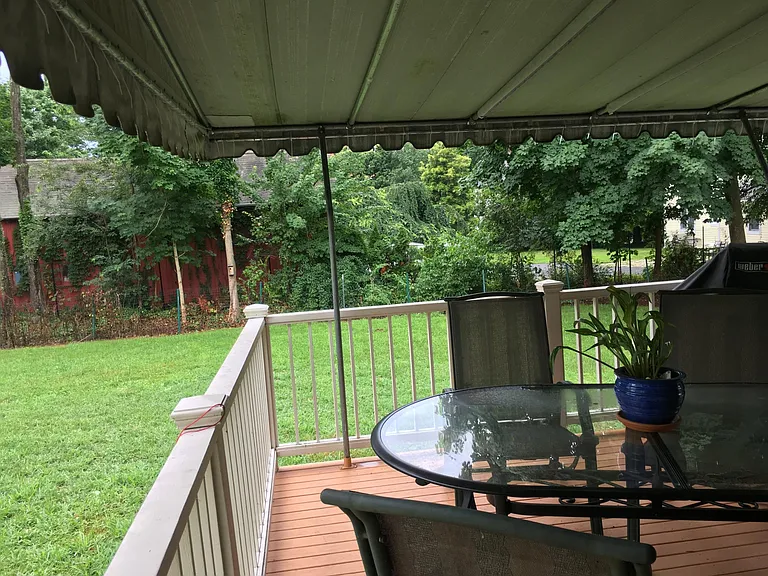 6 Laurel Rd — Photo 15