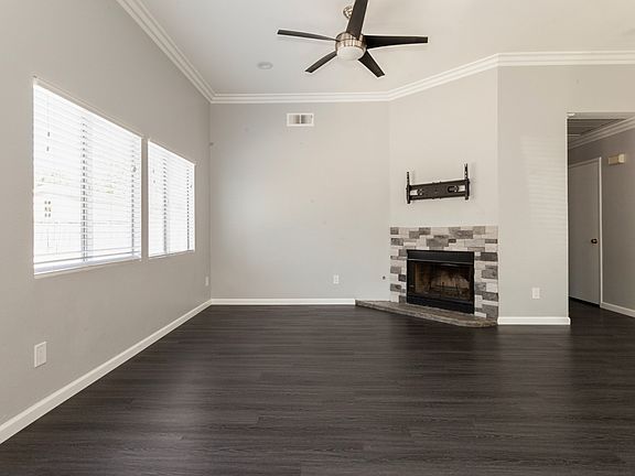 2nd image of 42982 Charlton Ave