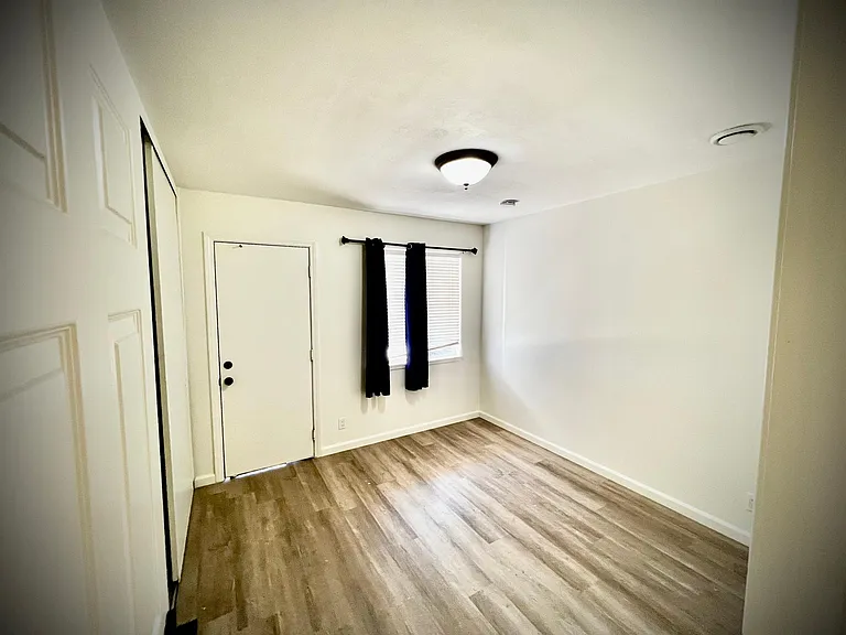 1309 Kelly Dr — Photo 8