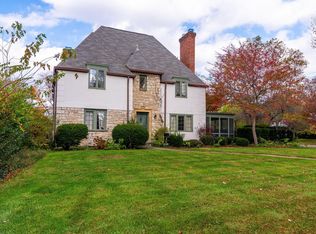 2504 Sherwood Rd, Columbus, OH 43209