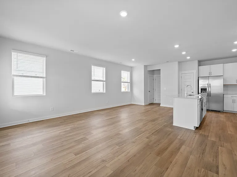1223 Ross Farms Blvd — Photo 6