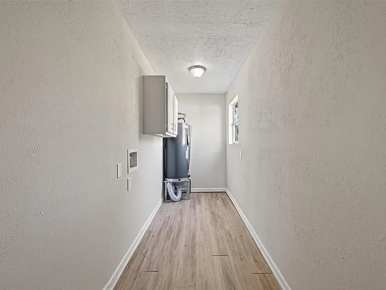 4626 Dewberry St — Photo 30