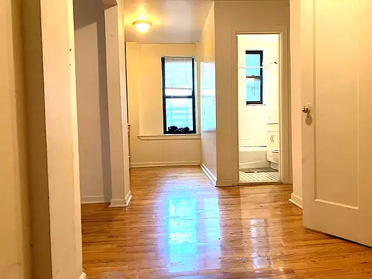 Rented by HOLTON REAL ESTATE INC. | media 8