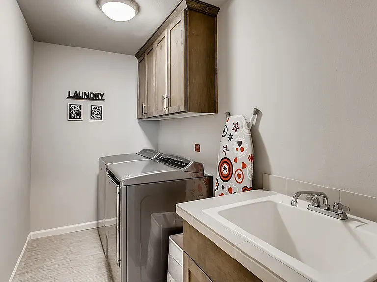 4719 SE Rosewood St — Photo 23