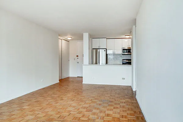 Rented by Level Group | media 15