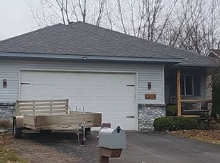 1208 Leo Ln, Buffalo, MN 55313