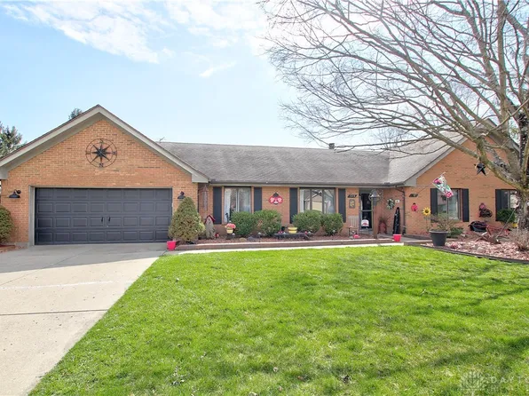 573 Highpoint Dr, Springboro, OH 45066