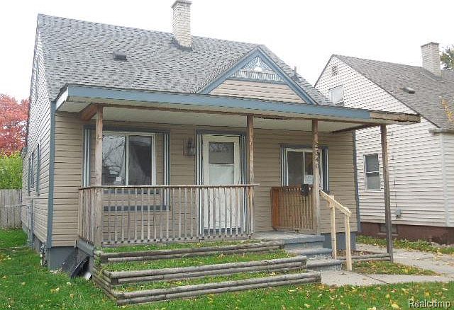 1st image of 2340 Detroit Ave
