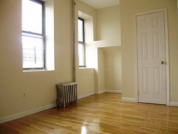 1st image of 1719 Lexington Ave APT 3