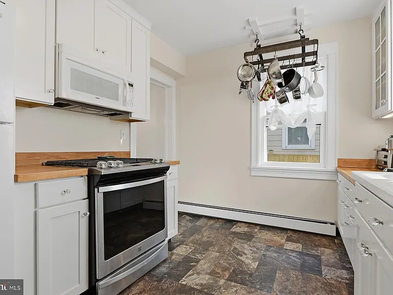 222 Mount Vernon Ave — Photo 18