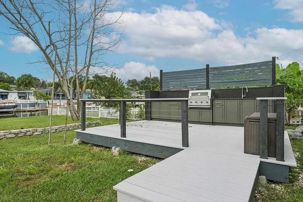 3 bed, 3.0 bath, 1797 sqft, $4,500 — Photo 3