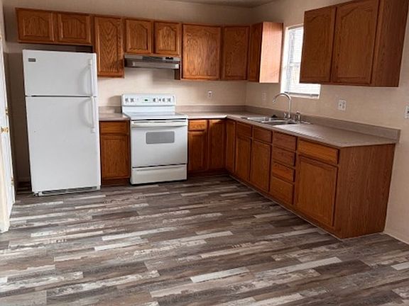 2nd image of 213 W Abriendo Ave APT A