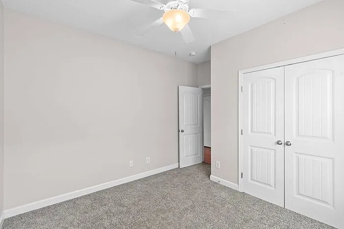 720 Camwheel Dr — Photo 25