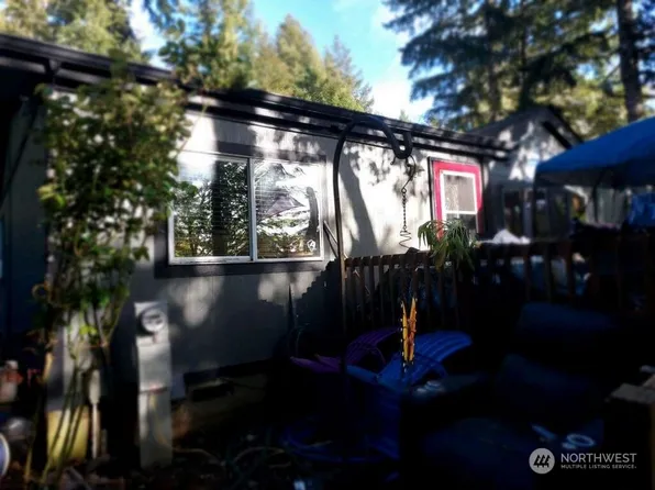740 E Trails End, Belfair, WA 98528