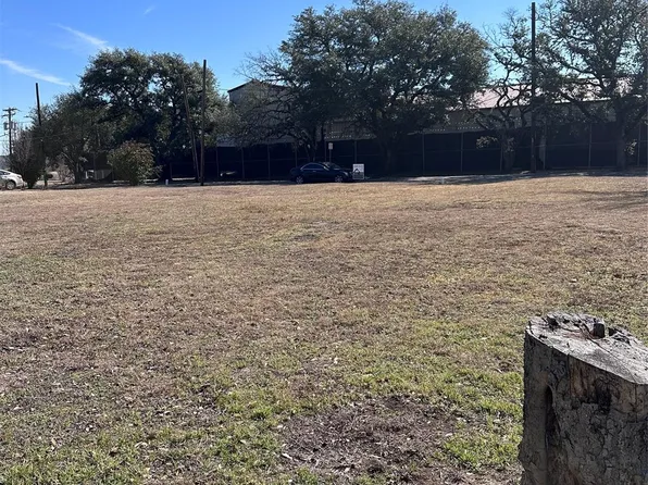 1404 E 21st St, Bryan, TX 77803