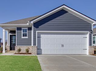 7393 Lang Ave, White House, TN 37188