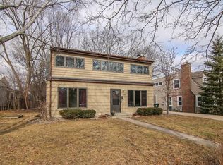 544 S Owen Dr, Madison, WI 53711