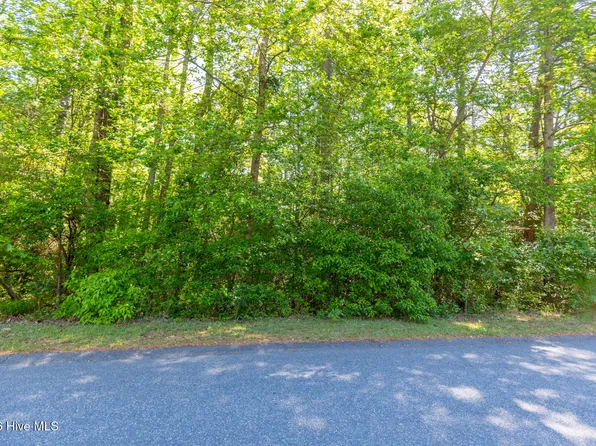 305 Kingswood Circle, Pinehurst, NC 28374