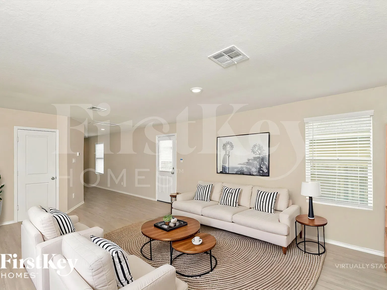 3 bed, 2.0 bath, 1450 sqft, $1,565 — Photo 4