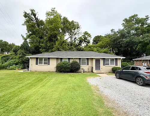 3303 Leslie Ct Photo 1
