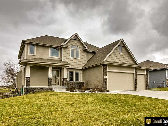 2nd image of 7517 Leawood St