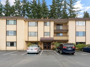 5719 Highway Pl APT 8, Everett, WA 98203