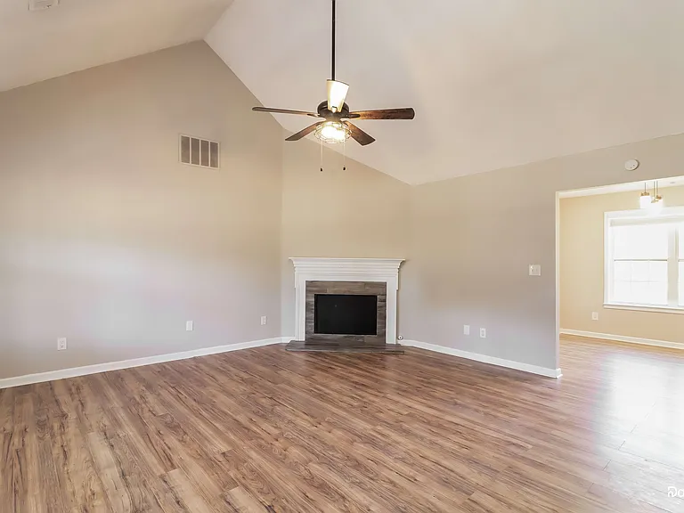 171 Country Meadows Ct — Photo 5