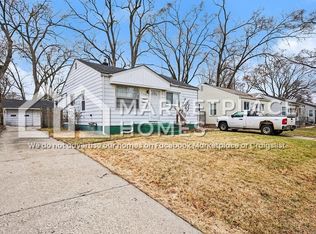 21415 Atlantic Ave, Warren, MI 48091