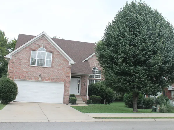 137 Sumner Meadows Ln, Hendersonville, TN 37075