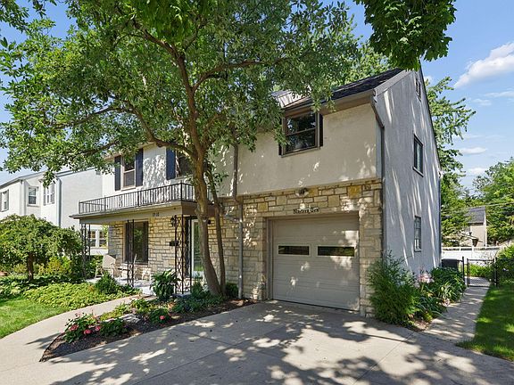 3rd image of 1910 Westwood Ave