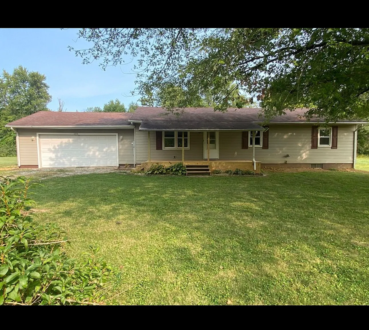 3 bed, 1316 sqft, $1,700 — Photo 1