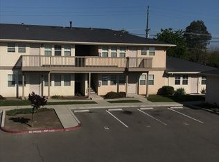 1436 11th Ave APT 39, Hanford, CA 93230