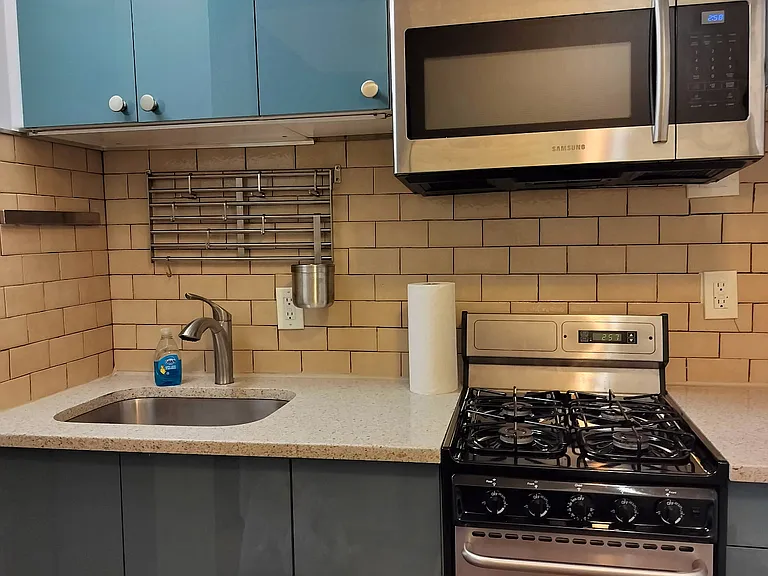 50-22 40th St #3D — Photo 5