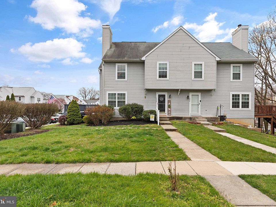 1st image of 424 Darby Ln