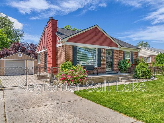 3rd image of 965 W Macfarland Dr
