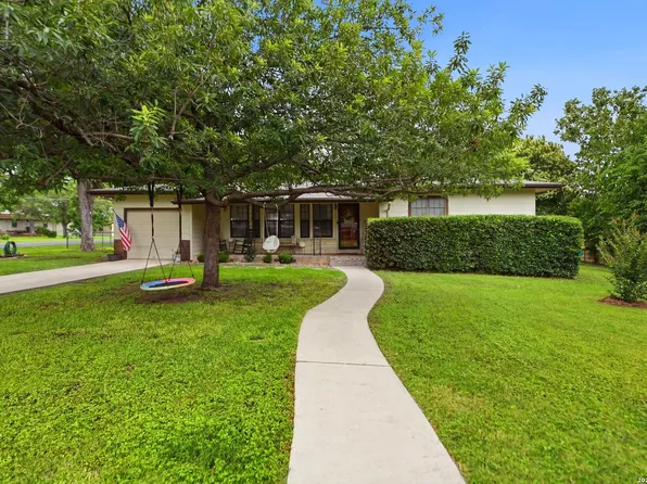 301 Avenue A, Converse, TX 78109