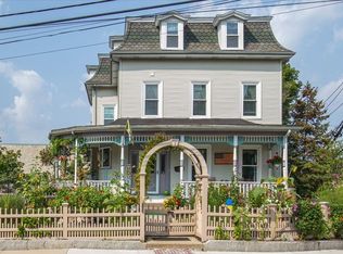 26 Oak St, Boston, MA 02136
