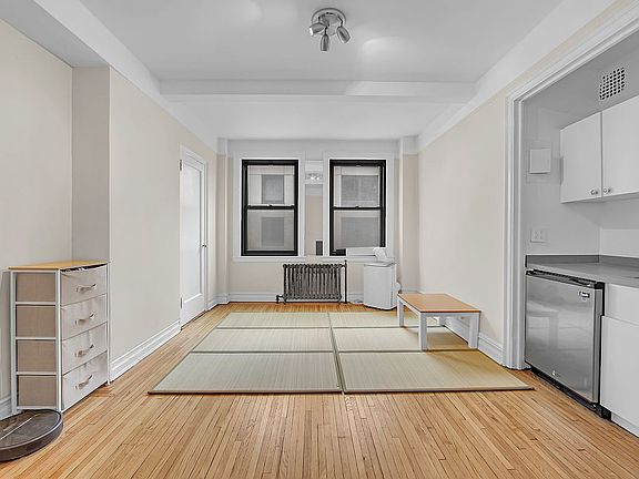 5th image of 457 W 57th St #614