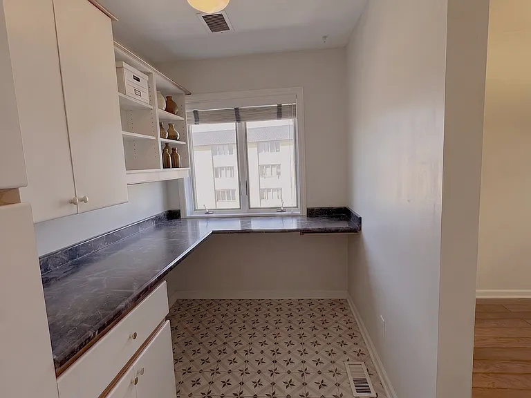 907 Curtiss St #407 — Photo 4