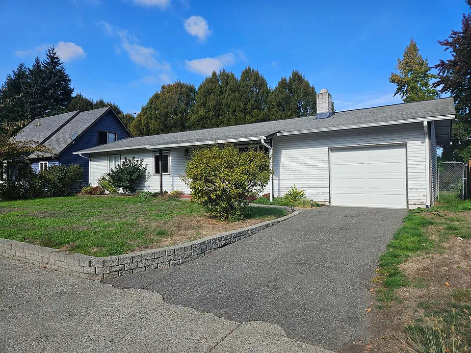 1703 33rd St SE